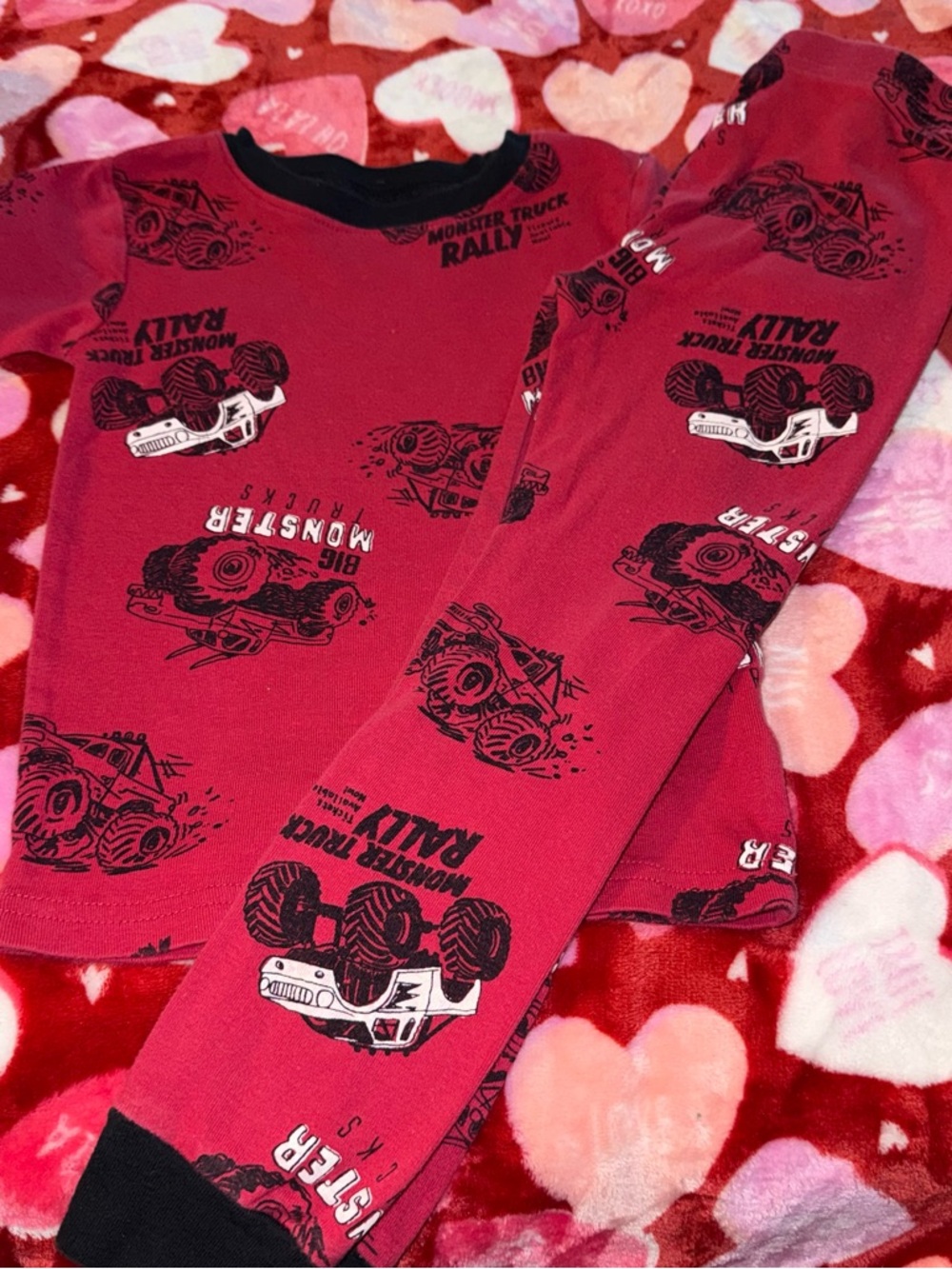 Carter’s Bedtime Boys Size 5 5A Big Monster Trucks Pajamas